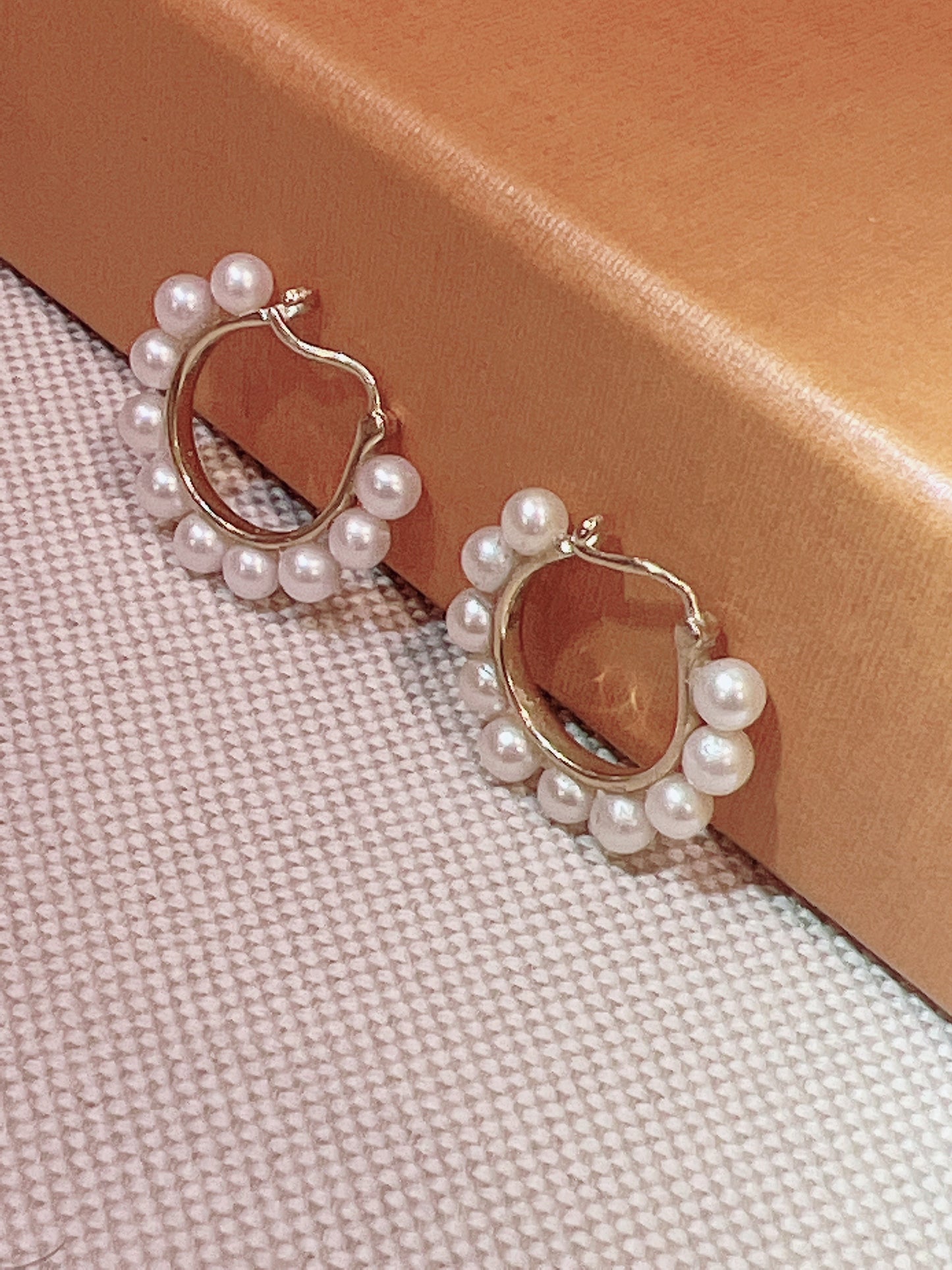 14k Italian Gold White South Sea Pearl Hoop Earrings