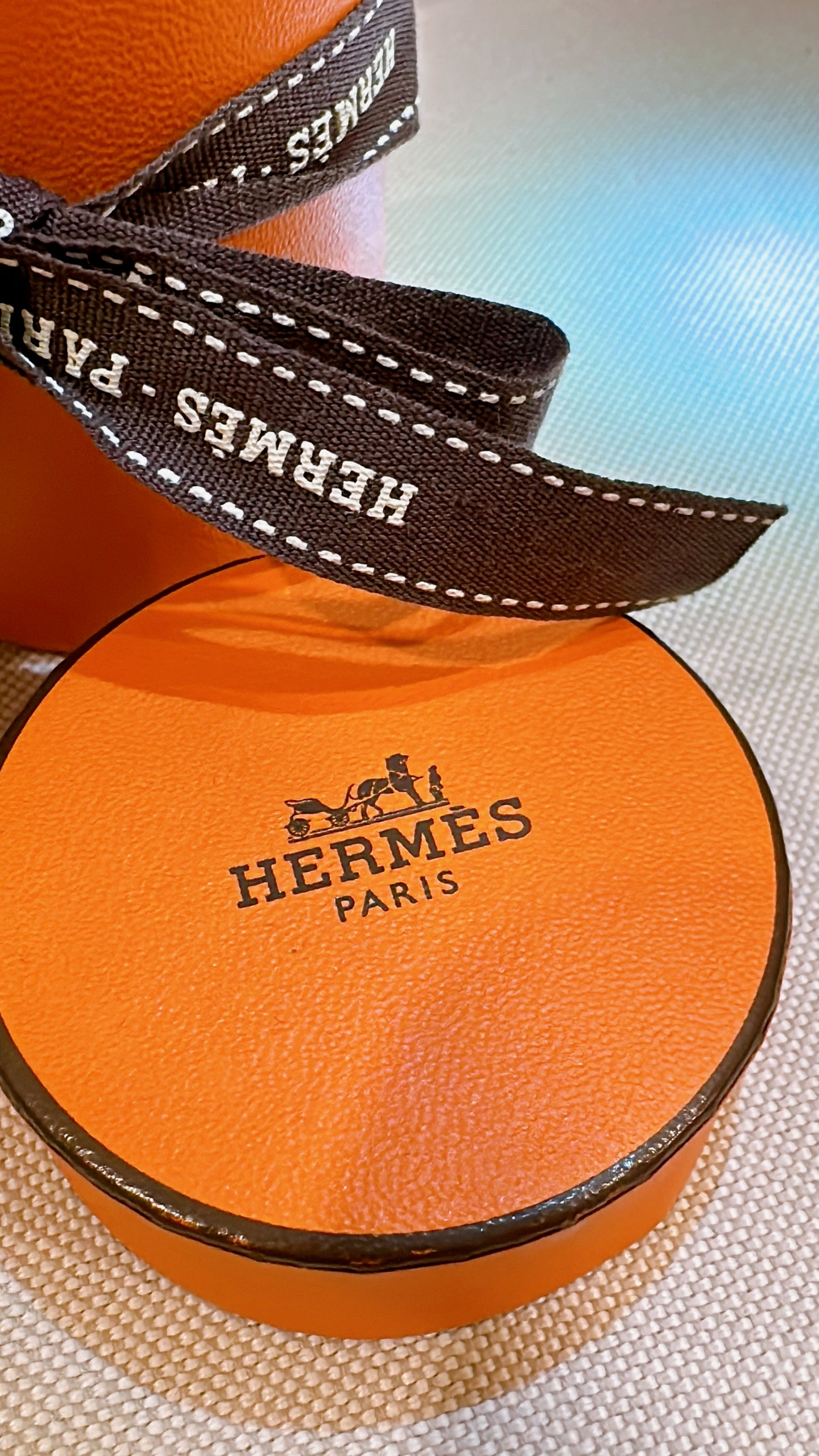 Hermes Cylinder Box