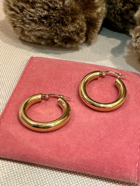 18k Italy Gold Classic Hoop Earrings